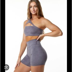 Alphalete assymetrical sports bra in blue